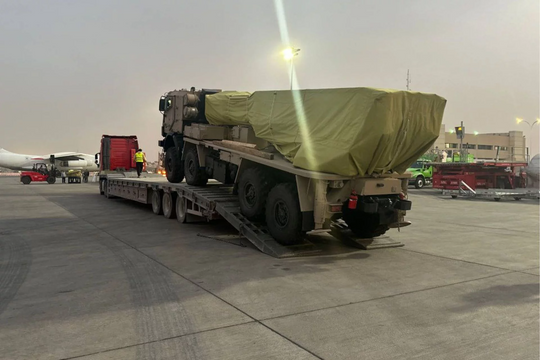 Tin vũ khí hôm nay 2.2: Nga trình làng pháo phản lực Sarma tại Ả Rập Saudi