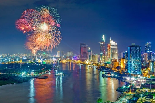 TP.HCM chốt 17 điểm bắn pháo hoa đón giao thừa Tết Bính Ngọ 2026