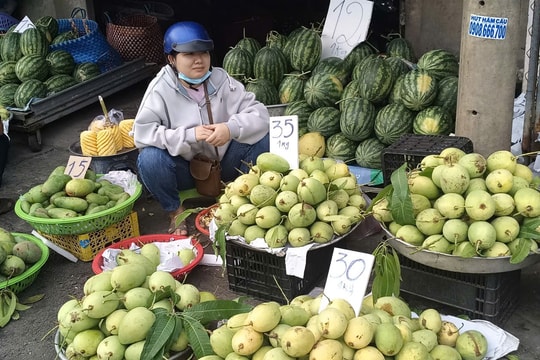 Thị trường Tết Cần Thơ: Cuộc đua nóng đã bắt đầu
