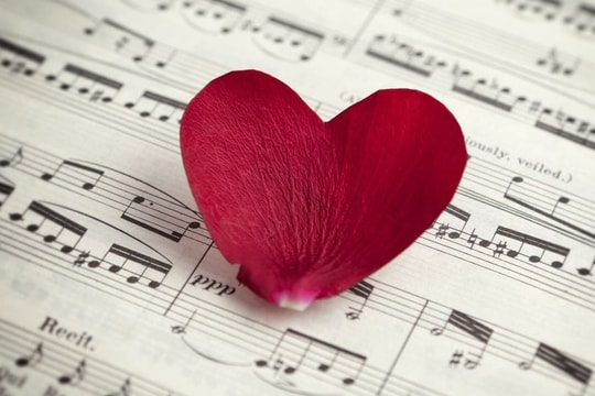 10 ca khúc đáng nghe trong ngày Valentine