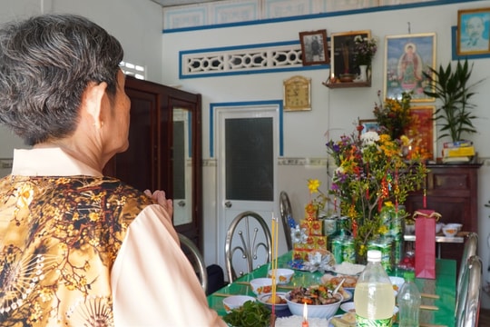 Mâm cơm chiều cuối năm miền Tây: Hương vị quê nhà Tết sum vầy