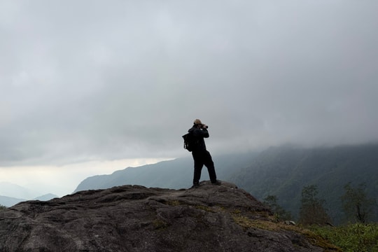 Trekking trên con đường Pả-Vi