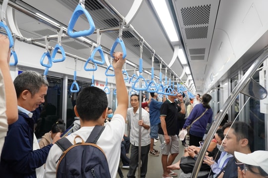 Metro số 1 giảm hơn 5% lượng khách so với Tết 2025