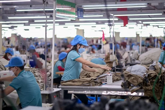 TP.HCM 'khát' gần 60.000 lao động sau Tết: Doanh nghiệp lao vào giữ người