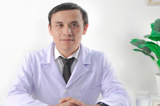 PGS-TS-BS Lâm Vĩnh Niên cảnh báo 'bom vi khuẩn' trong bánh mì