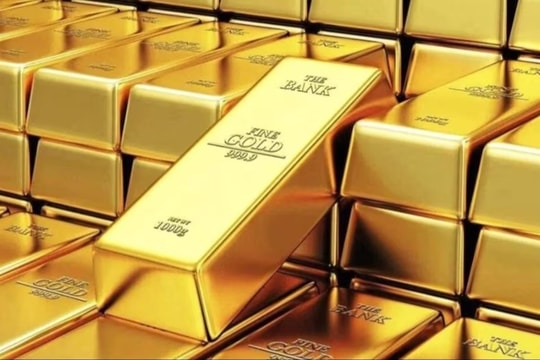 UOB: giá vàng sớm chinh phục mốc 6.000 USD/ounce, nhưng quá sớm để kỳ vọng giá dầu 100 USD/thùng