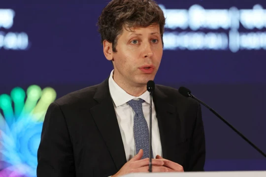 CEO OpenAI nói thỏa thuận với Bộ Quốc phòng Mỹ là ‘cẩu thả’ khi ChatGPT bị tẩy chay