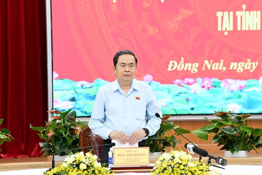 Chủ tịch Quốc hội Trần Thanh Mẫn kiểm tra công tác bầu cử ở Đồng Nai