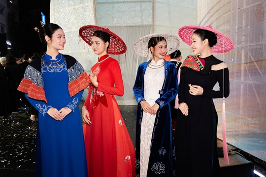 Lễ hội Áo dài TP.HCM: Đông người mặc áo dài rồi tiếp theo là gì?