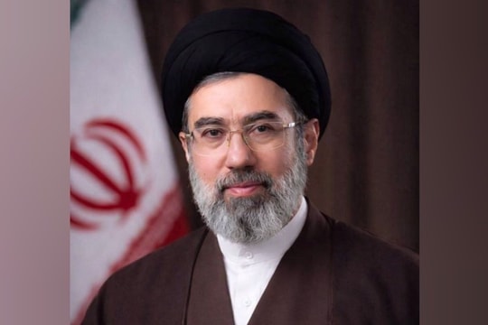 Tân Lãnh tụ Tối cao của Iran đã âm thầm xây dựng uy tín ra sao?