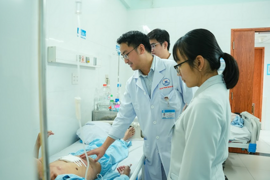 Ngưng tim vì thủng dạ dày: 90 ngày hồi sinh bệnh nhân từ 'cửa tử'