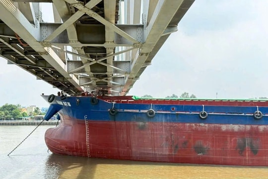 Đồng Nai: Khởi tố vụ tàu Thành Đạt 86 va vào cầu Ghềnh
