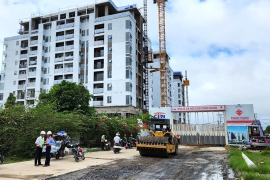 Cử tri TP.HCM phản ánh loạt vướng mắc về NƠXH, sổ hồng và hạ tầng dân sinh
