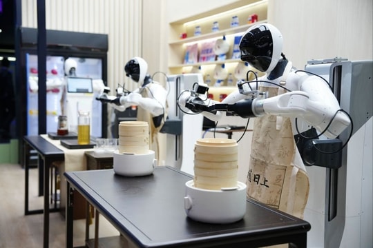 Tập đoàn Midea rót 8,7 tỉ USD vào AI và robot công nghiệp