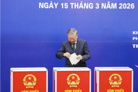 Tổng Bí thư Tô Lâm bỏ phiếu bầu cử ĐBQH, HĐND các cấp tại phường Ba Đình, Hà Nội