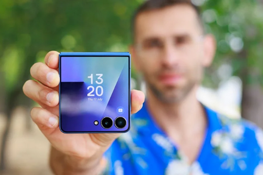 Lộ thông tin mẫu điện thoại gập vỏ sò của Samsung