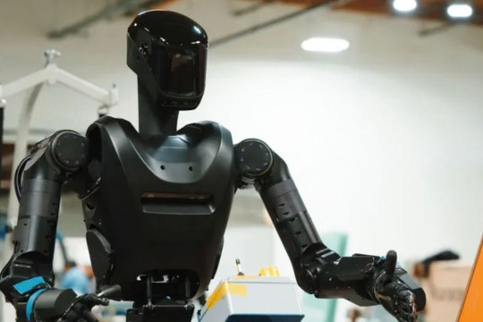 Phantom MK -1 tới Ukraine: Từ phép thử robot chiến trường đến cảnh báo AI