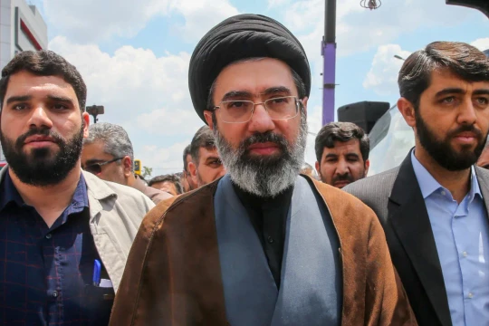 Cấp dấu tích xanh cho Lãnh tụ tối cao Iran, X vi phạm lệnh trừng phạt của Mỹ?