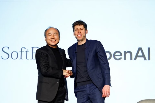 SoftBank quyết mạo hiểm đặt cược 30 tỉ USD vào OpenAI