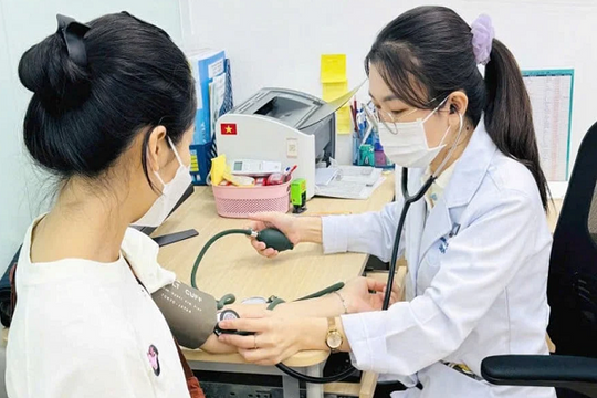 Khám sức khỏe toàn dân ở TP.HCM: Bước tiến y tế hay áp lực hệ thống?