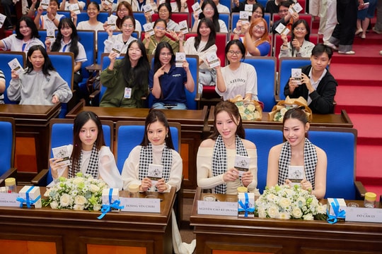 Nhật ký Hành trình Từ Trái Tim: Học và Đọc - Căn cốt để người trẻ vươn xa