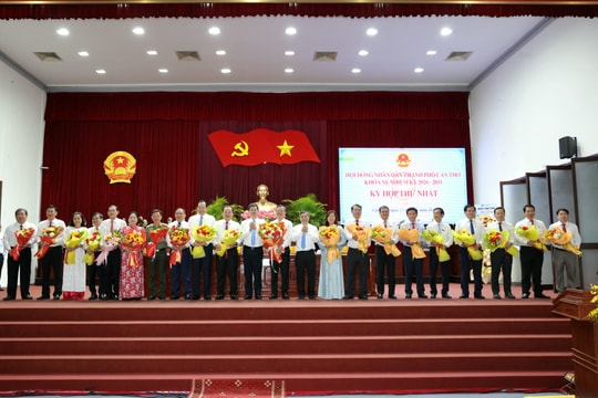 Ông Trương Cảnh Tuyên được bầu giữ chức Chủ tịch UBND TP. Cần Thơ