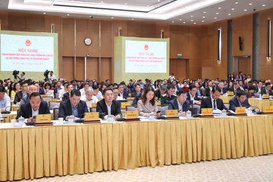 'Tăng trưởng hai con số phụ thuộc vào ứng dụng AI và bán dẫn'