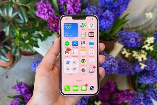 Đối thủ của iPhone 17e không phải điện thoại Android