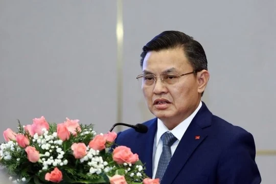 Khởi tố nguyên Cục trưởng Cục Môi trường Hoàng Văn Thức về tội Nhận hối lộ