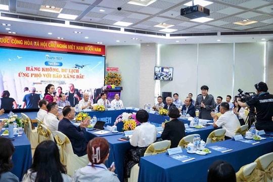 Bão xăng dầu gây sức ép, hàng không và du lịch tăng tốc tái cấu trúc