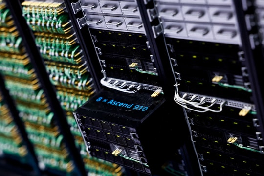 Card tăng tốc AI Trung Quốc chiếm 41% thị trường nội địa, ngôi vương của Nvidia lung lay