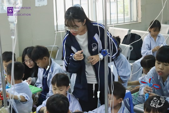 Học SAT miễn phí cùng hai 'siêu nhân' 1600 điểm ĐH Bách khoa