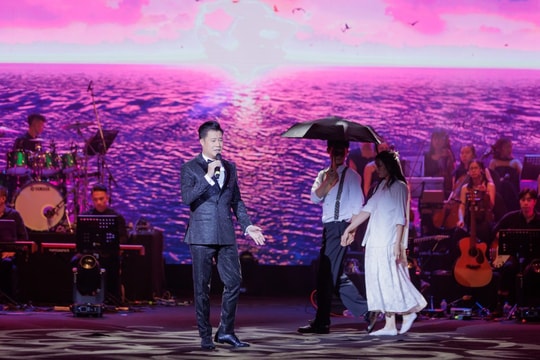 'Nối vòng tay lớn' đến Singapore: Di sản Trịnh Công Sơn ra thế giới