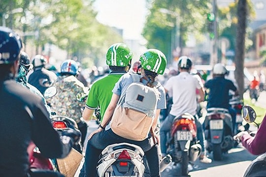 Áp lực cho tài xế công nghệ tại Việt Nam trong thời đại AI