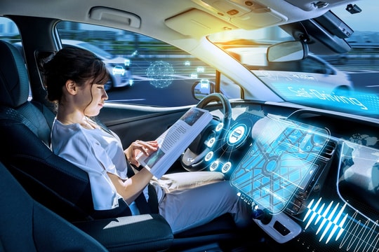 Ai sẽ chịu trách nhiệm khi xe tự lái gây tai nạn?