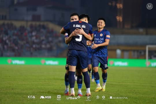Hai bàn thắng vào lưới SHB Đà Nẵng và bước ngoặt tâm lý Nguyễn Đình Bắc