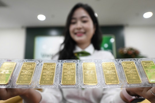 Giá vàng hôm nay 7.4: Quay đầu giảm sốc cả triệu, có nên bán tháo cắt lỗ ngay?