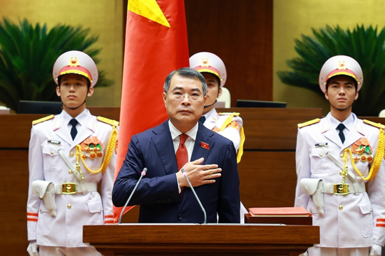 Hy vọng ở lợi thế điều hành vĩ mô của tân Thủ tướng