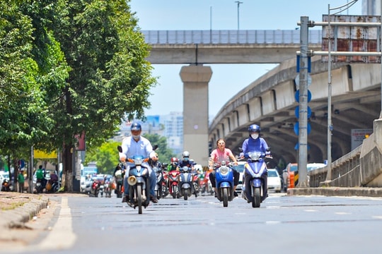 Thời tiết hôm nay 10.4: Nắng nóng cực đoan khi nhiệt độ vượt 40 độ C