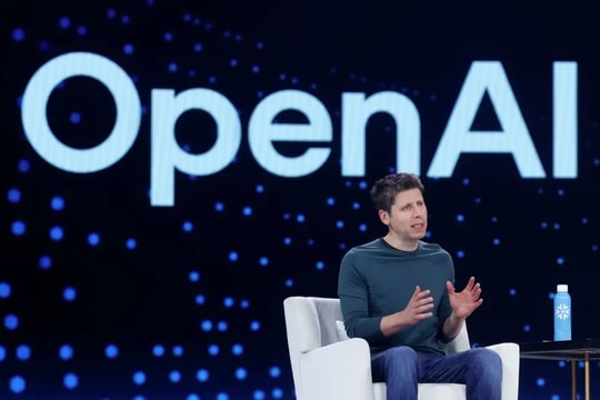 Cảnh báo sau vụ ném bom xăng nhắm vào nhà Sam Altman