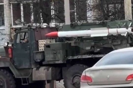 Tin vũ khí hôm nay 13.4: Nga triển khai hệ thống phòng không mới gần biên giới Ukraine