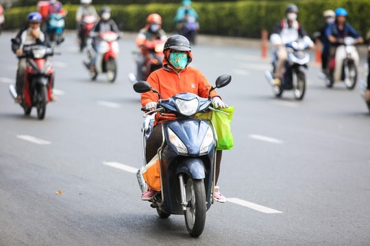 Thời tiết hôm nay 13.4: Khi nào có mưa rào giải nhiệt?