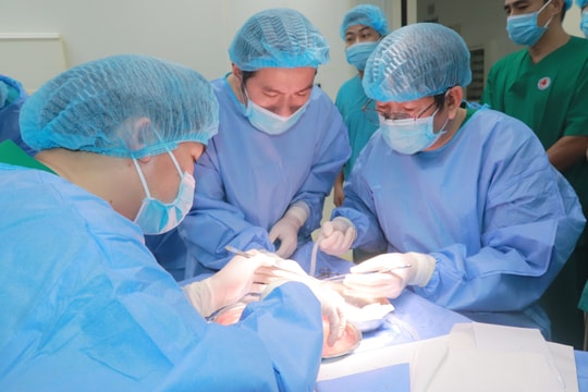 Bệnh viện Đa khoa TP. Cần Thơ: Ca ghép thận đầu tiên thành công