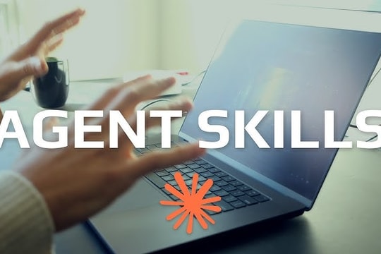 Hết thời nhắc nhở AI: Agent Skills đang xóa bỏ rào cản lớn nhất giữa người và trí tuệ nhân tạo