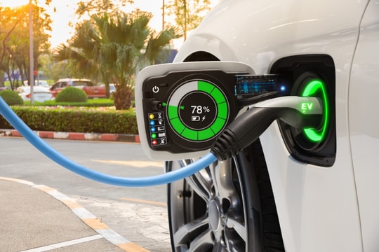 Đề xuất mới về ưu đãi thuế với xe điện đến năm 2030