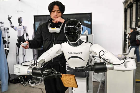 Công ty robot hình người Agibot nêu mốc doanh thu gây choáng