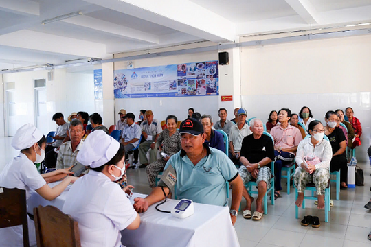 Mổ đục thủy tinh thể miễn phí tại TP.HCM: Hàng trăm bệnh nhân tìm lại ánh sáng