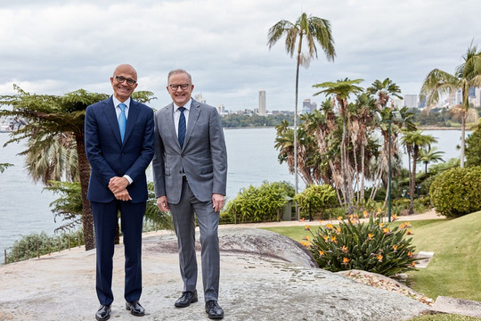Bài học nào cho Đông Nam Á khi Microsoft chọn đầu tư Australia?