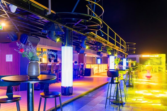 Grand Phan Thiết tổ hợp dịch vụ đẳng cấp, nơi sự tinh tế trong kiến trúc gặp gỡ đỉnh cao của nghệ thuật giải trí