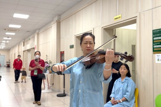 Nghệ sĩ Nguyệt Thu: Clip 20 triệu lượt xem và một hành trình chữa lành